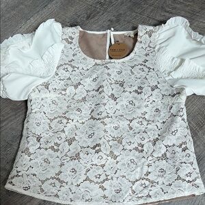 Tea n Cup White Puff Sleeve Blouse with Peter Pan Collar~NWT stunning